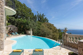 Villa Astarti by Villa Plus